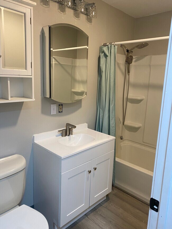 Foto del edificio - 3941 Gardner St