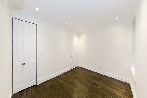 Foto del edificio - 352 E 13th St