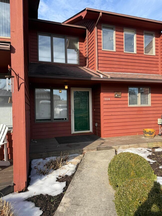 Foto del edificio - 304 Persimmon Way