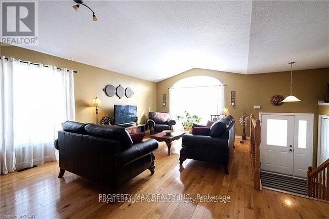 Building Photo - 12 Christopher Ct