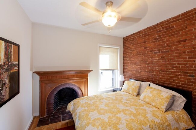 Foto del edificio - 304 Newbury St