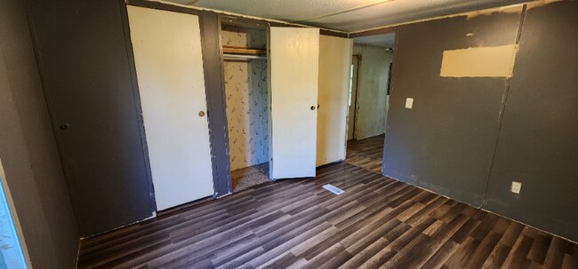 Building Photo - 89 Bud Rd