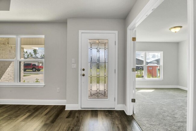 Foto del edificio - 3840 Redbud Wy