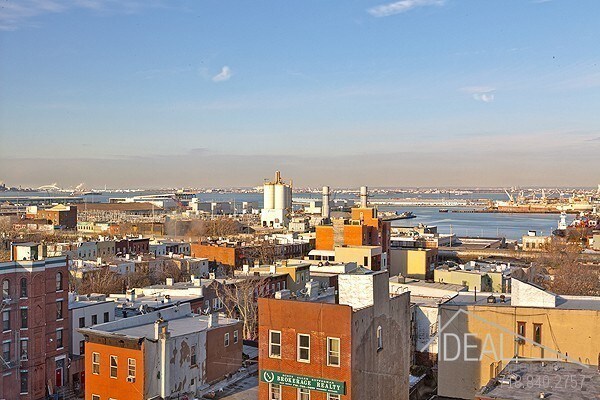 Building Photo - 683 4th Avenue #5BR