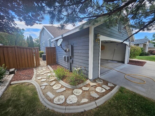 Building Photo - 7873 Morro Ave