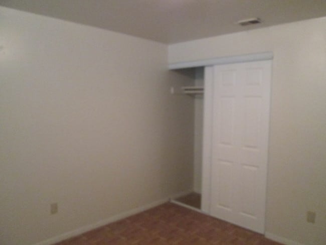 Building Photo - 1124 Chisholm Cir