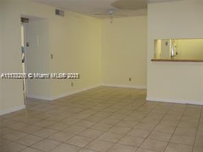 Building Photo - 827 Twin Lakes Dr