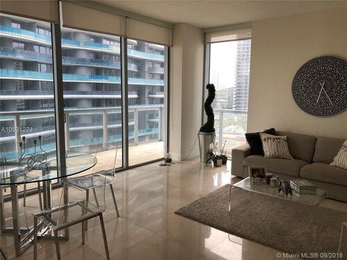 Building Photo - 1050 Brickell Ave