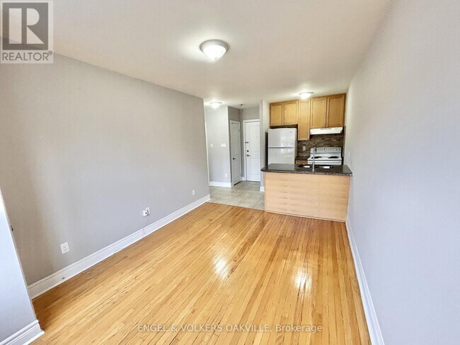 Photo du bâtiment - 11 Thirty Third St