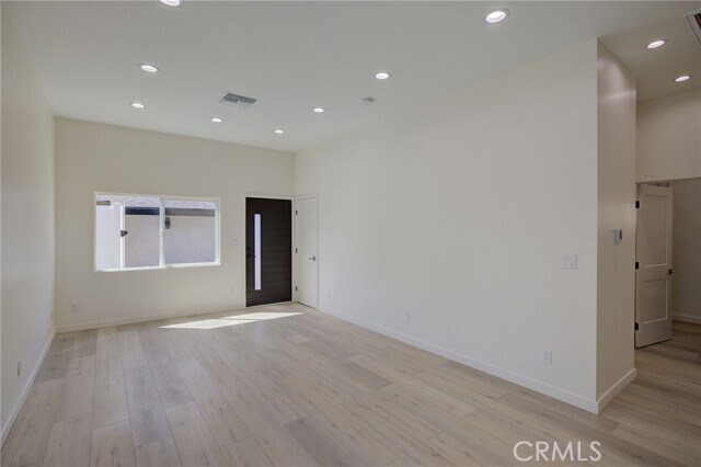 Building Photo - 10922 Garden Grove Ave