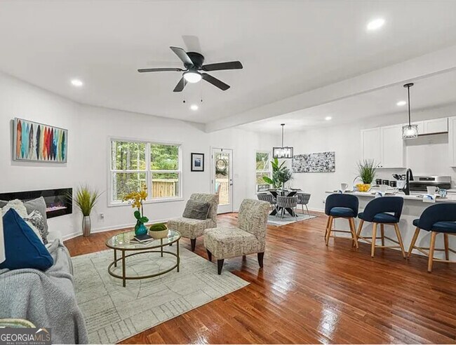 Foto del edificio - 3925 Pineshore Cir