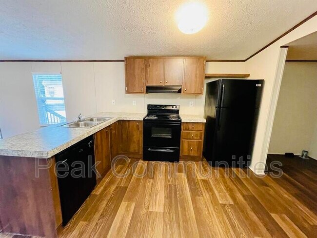 Foto del edificio - 266 Shady Brook Hts