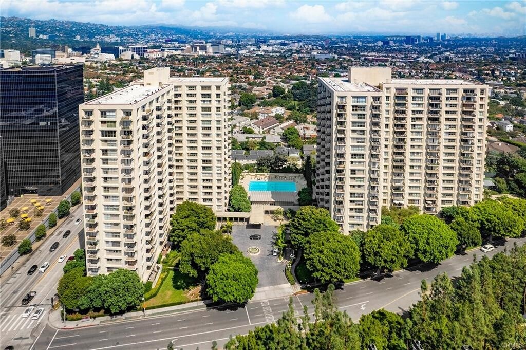 Foto principal - 2160 Century Park E