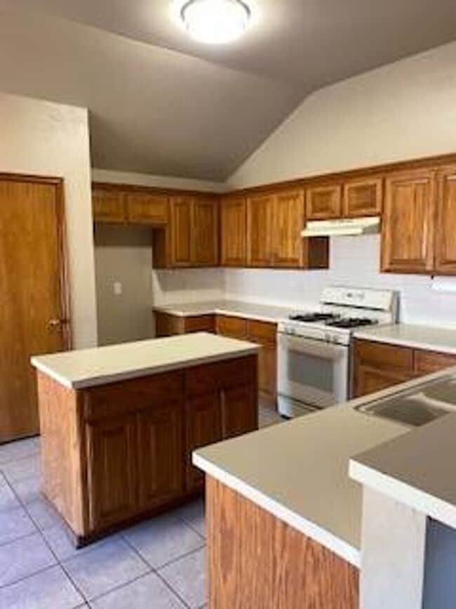 Photo - Edmond Home for lease