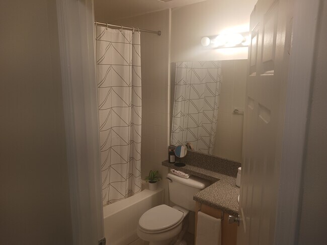 Foto del edificio - 1170 Reserve Way