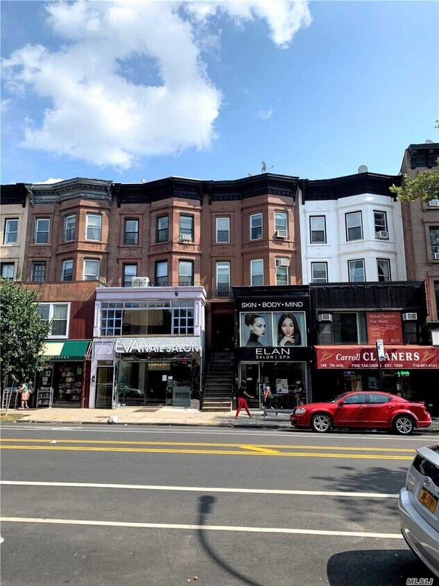 Primary Photo - 147 7th Ave