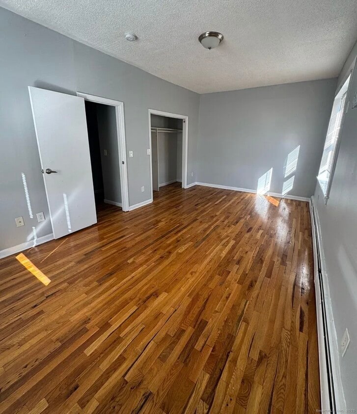 Foto del edificio - 335 Wells St