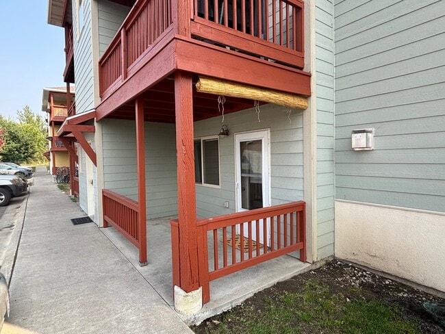 Building Photo - 3401 Fallon St