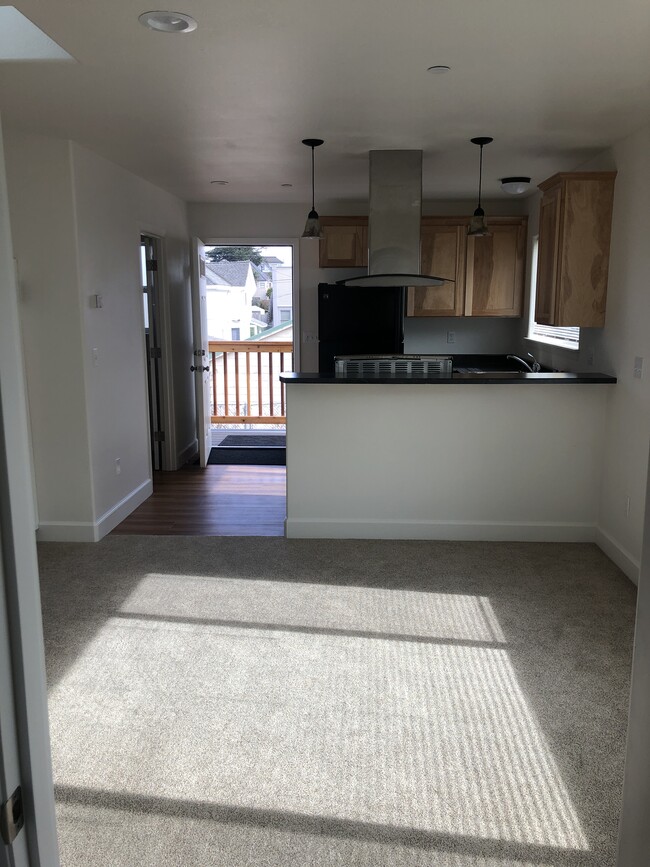 Looking out of the bedroom - 1619 Pine St