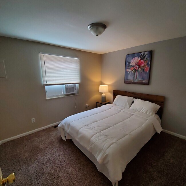 Foto del edificio - 4290 Linden Ave