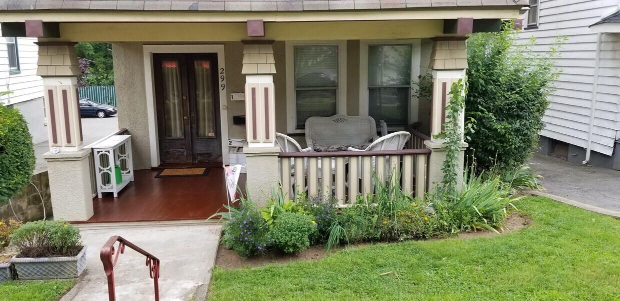 299 Orange Rd Unit 3, Montclair, NJ 07042 Apartments in Montclair, NJ