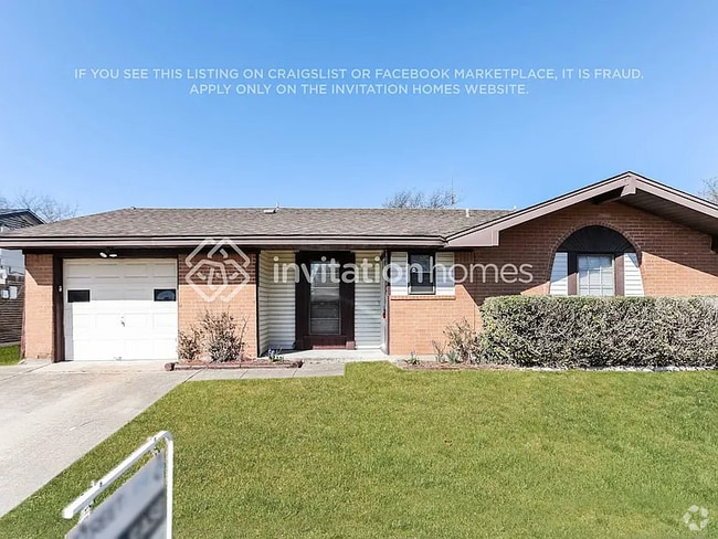 Building Photo - 2621 Princeton Dr
