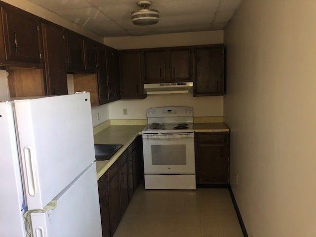 Building Photo - 11 Locust St