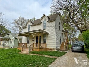Building Photo - 320 S Florence Ave