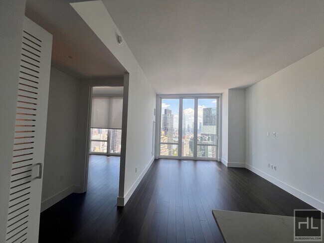Building Photo - East 44th Street