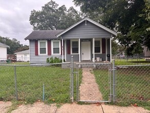 Building Photo - 4014 3rd Ave