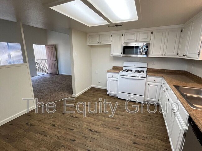 Foto del edificio - 3926 W Meadow Ave