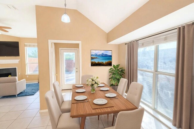 Foto del edificio - 7189 Waterlily Ln