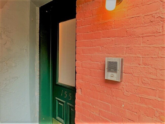 Foto del edificio - 155 Wayne St