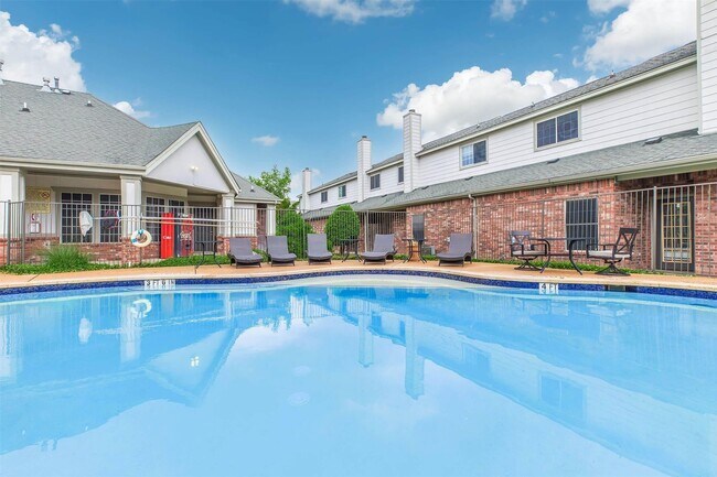 Foto del edificio - 400 E Cypress Creek Rd