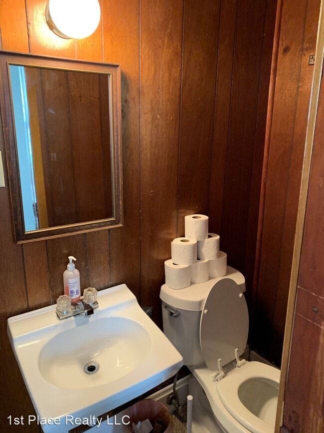 Building Photo - 4 br, 2 bath House - 422 E 15th Avenue