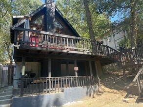 Building Photo - 467 Boothe Ln