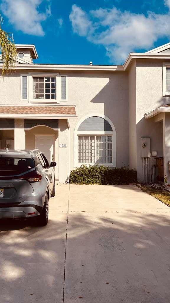 Foto del edificio - 4735 SW 14th St