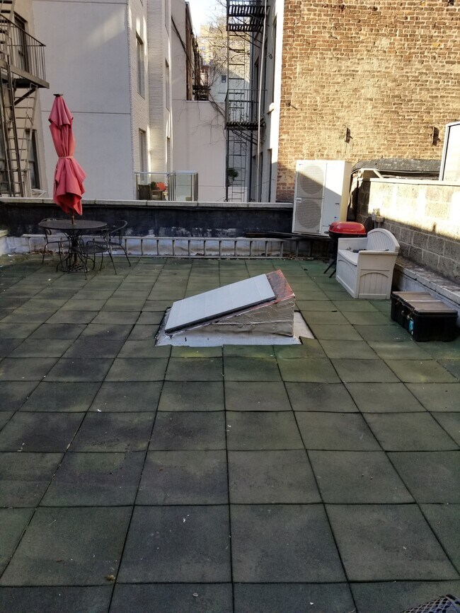 Private Patio - 333 1st Ave