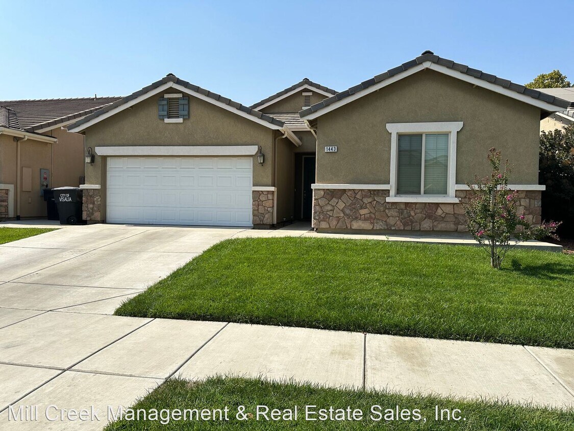 3 br, 2 bath House 1443 N. Silvervale House Rental in Visalia, CA