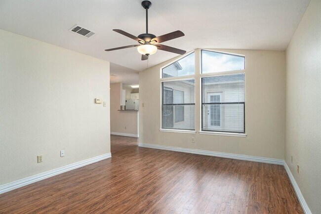 Building Photo - 4408 Columbus Trail