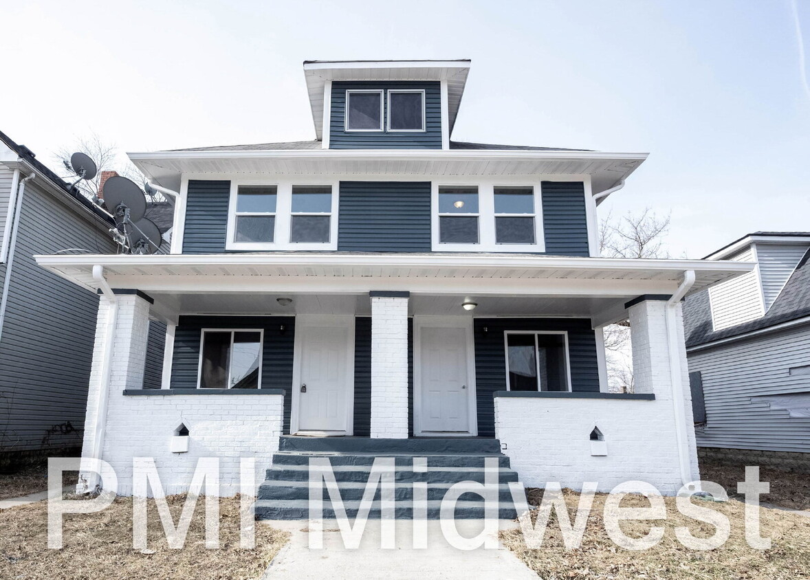 Photo - "Spacious 5-Bedroom Duplex Gem at 24 North Euclid Avenue – 2 Full Baths & 1269 Sq Ft of Comfort!"