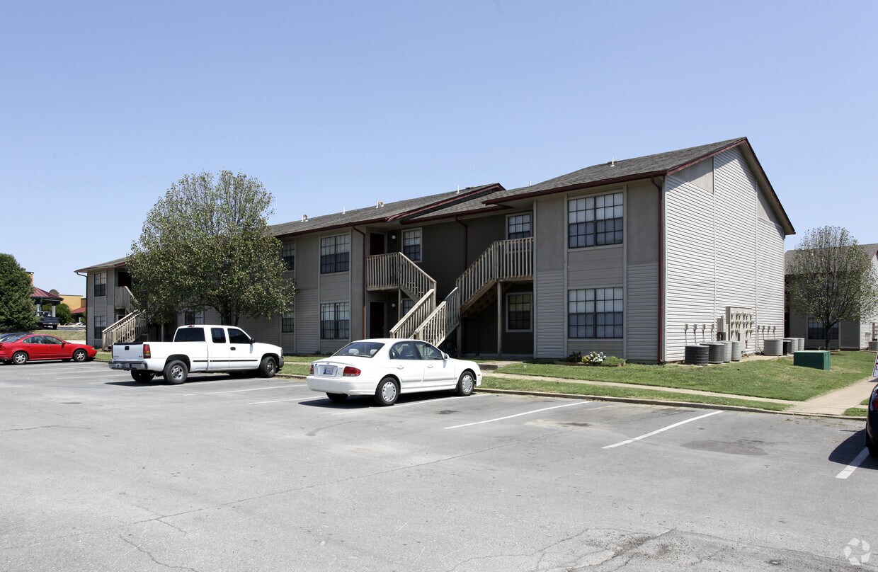 Twin Oaks Apartments Claremore, OK