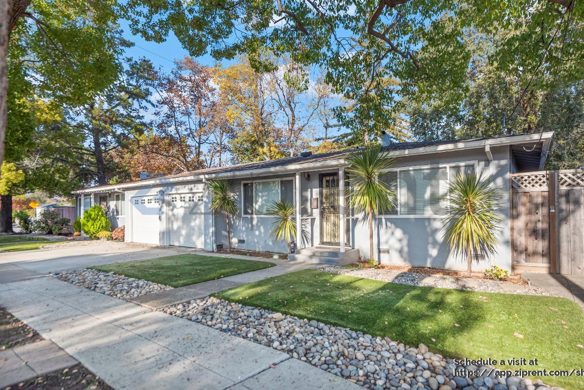 Primary Photo - 1109 Junipero Ave