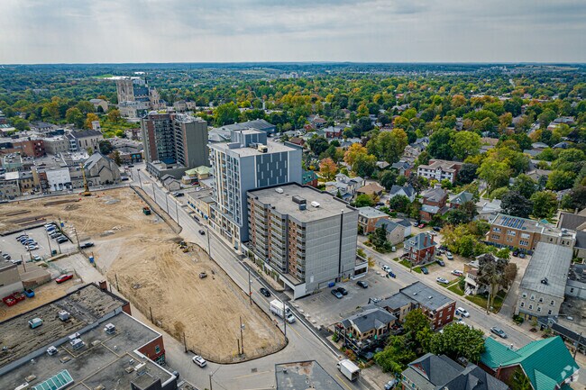Aerial Photo - Wyndamere Place Condominiums