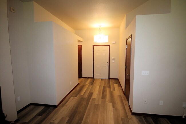 ENTRADA - 16405 Osceola Trl