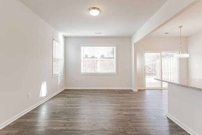 Building Photo - END UNIT!! Brand New Townhome in Peachtree...