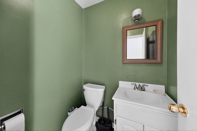 Foto del edificio - 221 Dodge Ave