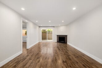 Building Photo - 720 Kirkland Cir