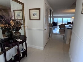 Building Photo - 328 N Ocean Blvd