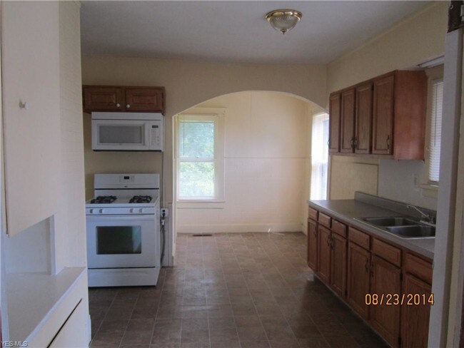 Foto del edificio - 6015 Greenwich Rd